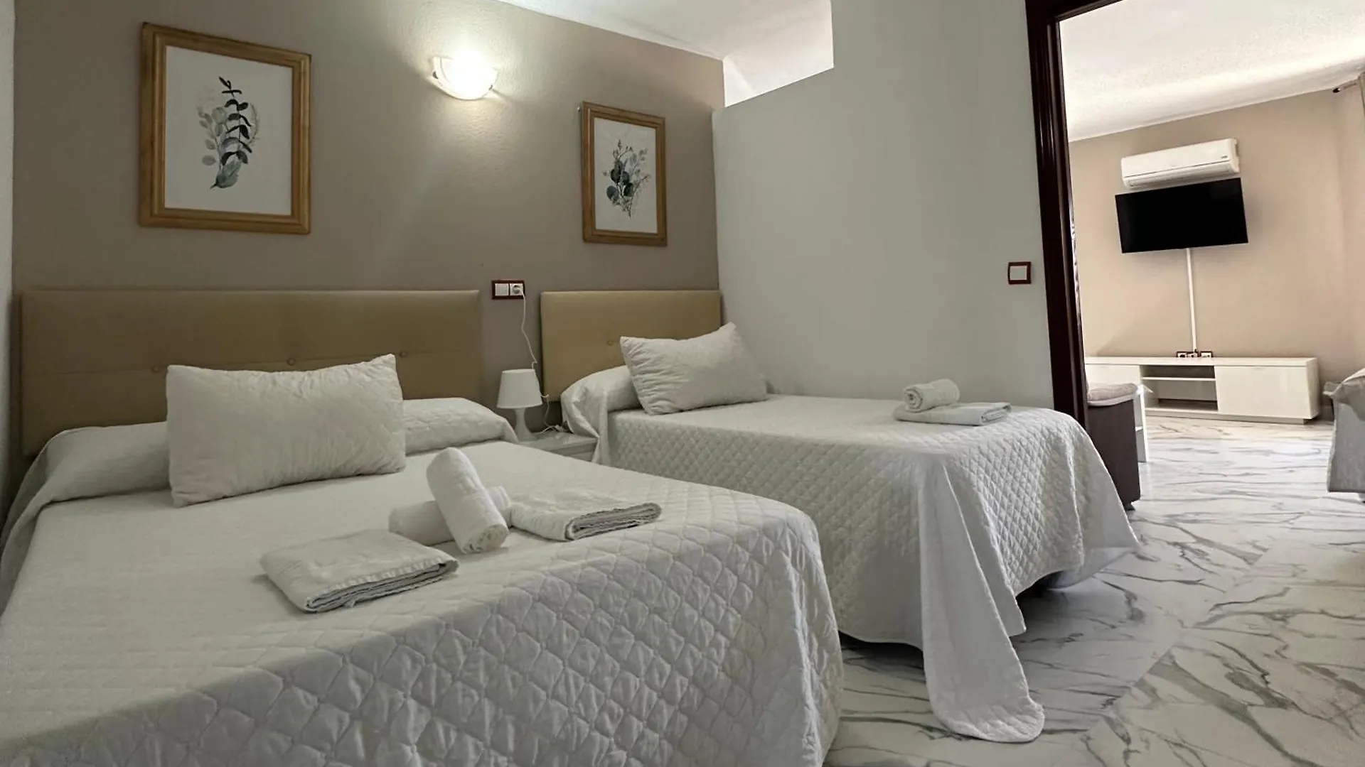 Apartment Hotel Avenida Velez Malaga Spain