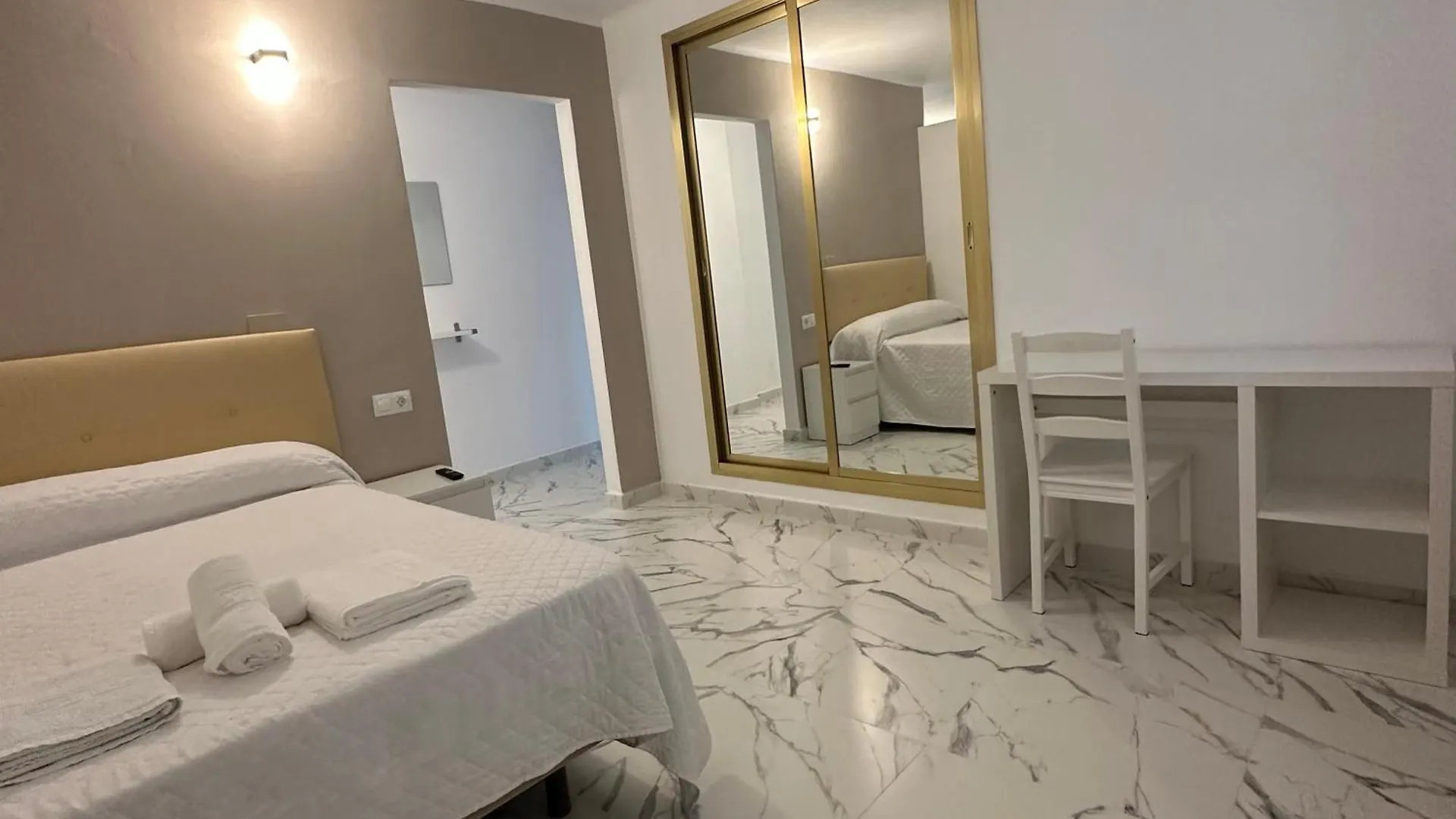 Hotel Avenida Velez Malaga 0*,  Spain