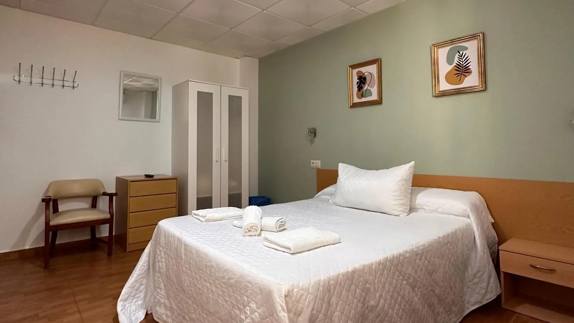 Hotel Avenida Velez Malaga Apartment