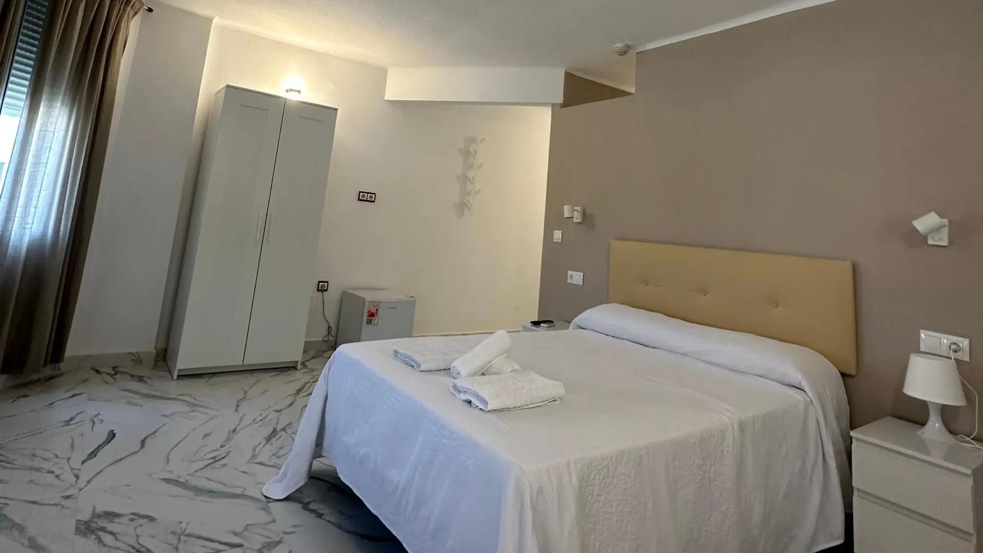 Apartment Hotel Avenida Velez Malaga
